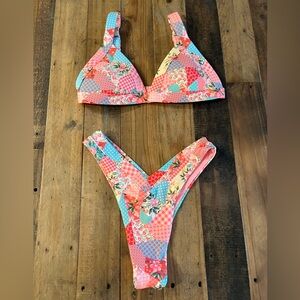 New!✨ONEONE Swimwear | Patchwork Floral Bikini Set | Size M